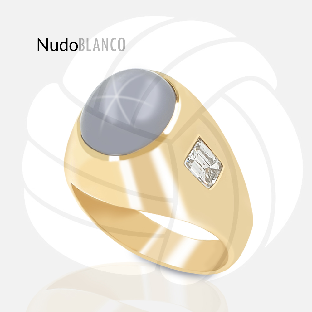 Unisex Gold Ring featuring 5.20 ct No Heat Star Sapphire and 0.80 ct Baguette Diamonds