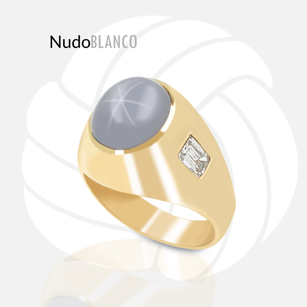 Unisex Gold Ring featuring 5.20 ct No Heat Star Sapphire and 0.80 ct Baguette Diamonds