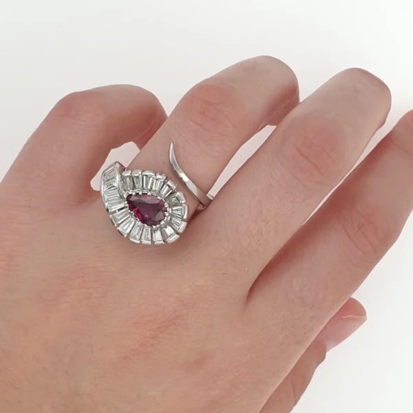 18k White Gold Ring 11gr with Ruby & Natural Diamonds 1.25ct - Image 2