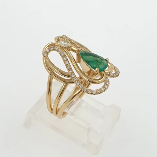 18k Yellow Gold Ring 5.4gr with Natural Diamonds and Emerald - Image 6