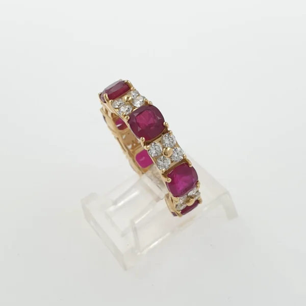 Eternity Band 5.6gr 18k Yellow Gold with Natural Diamonds and Rubies - Image 4