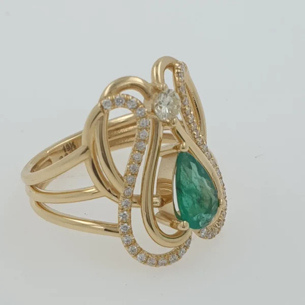 18k Yellow Gold Ring 5.4gr with Natural Diamonds and Emerald - Image 4