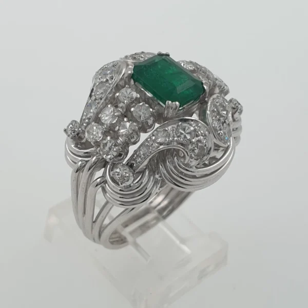Handmade Unique Vintage 14k White Gold Ring with Emerald & Natural Diamonds - Image 4