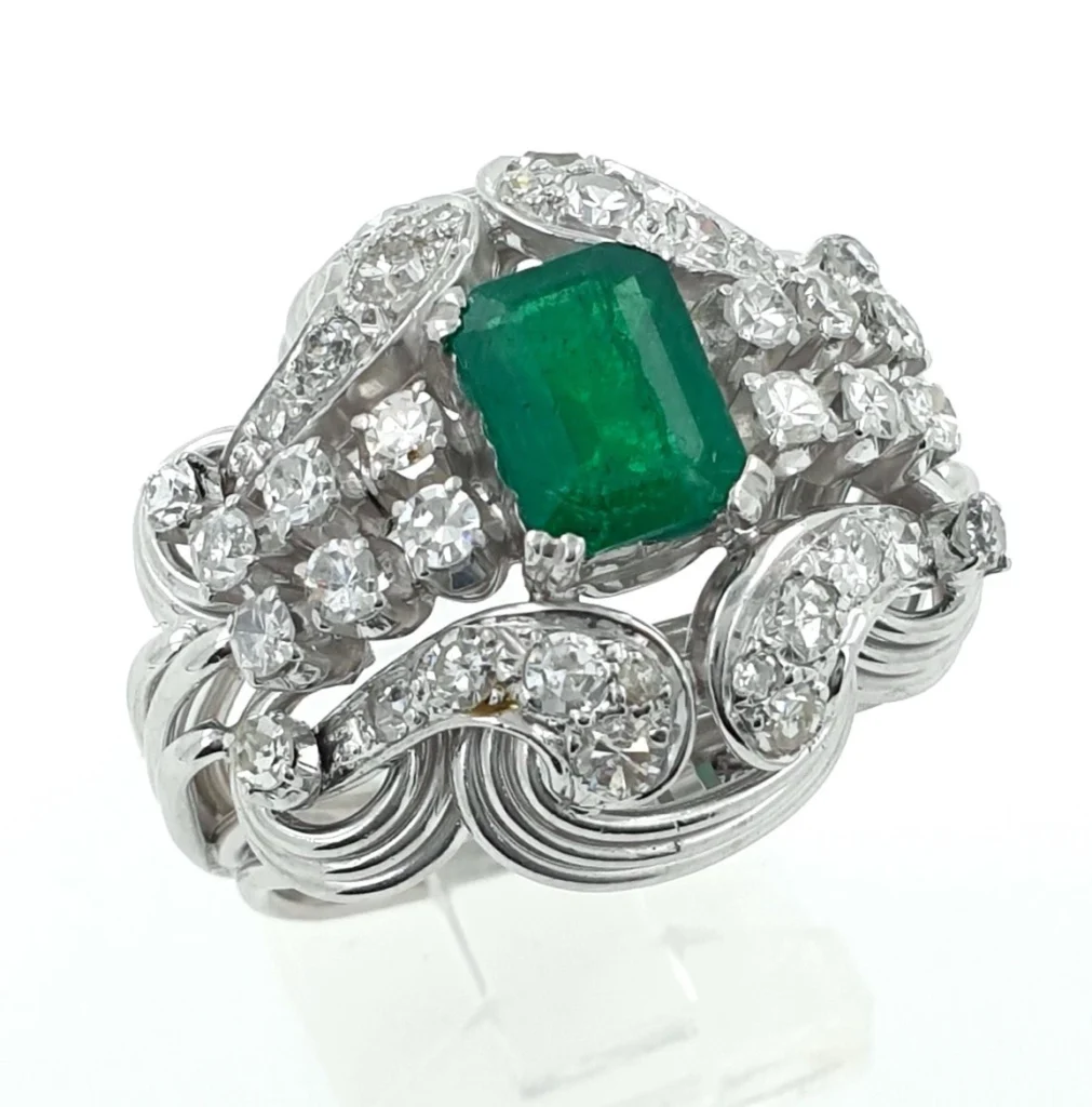 Handmade Unique Vintage 14k White Gold Ring with Emerald & Natural Diamonds