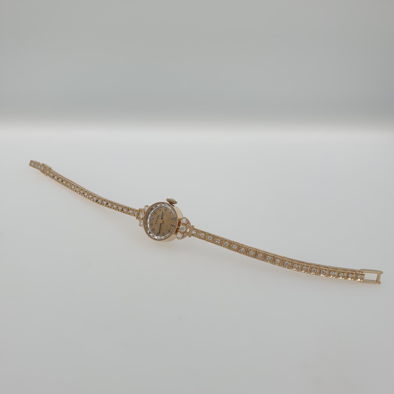Lady Vintage Rolex Textured Dial Manual Watch 14k Yellow Gold with Tennis Diamonds Circa 1950s - Image 4