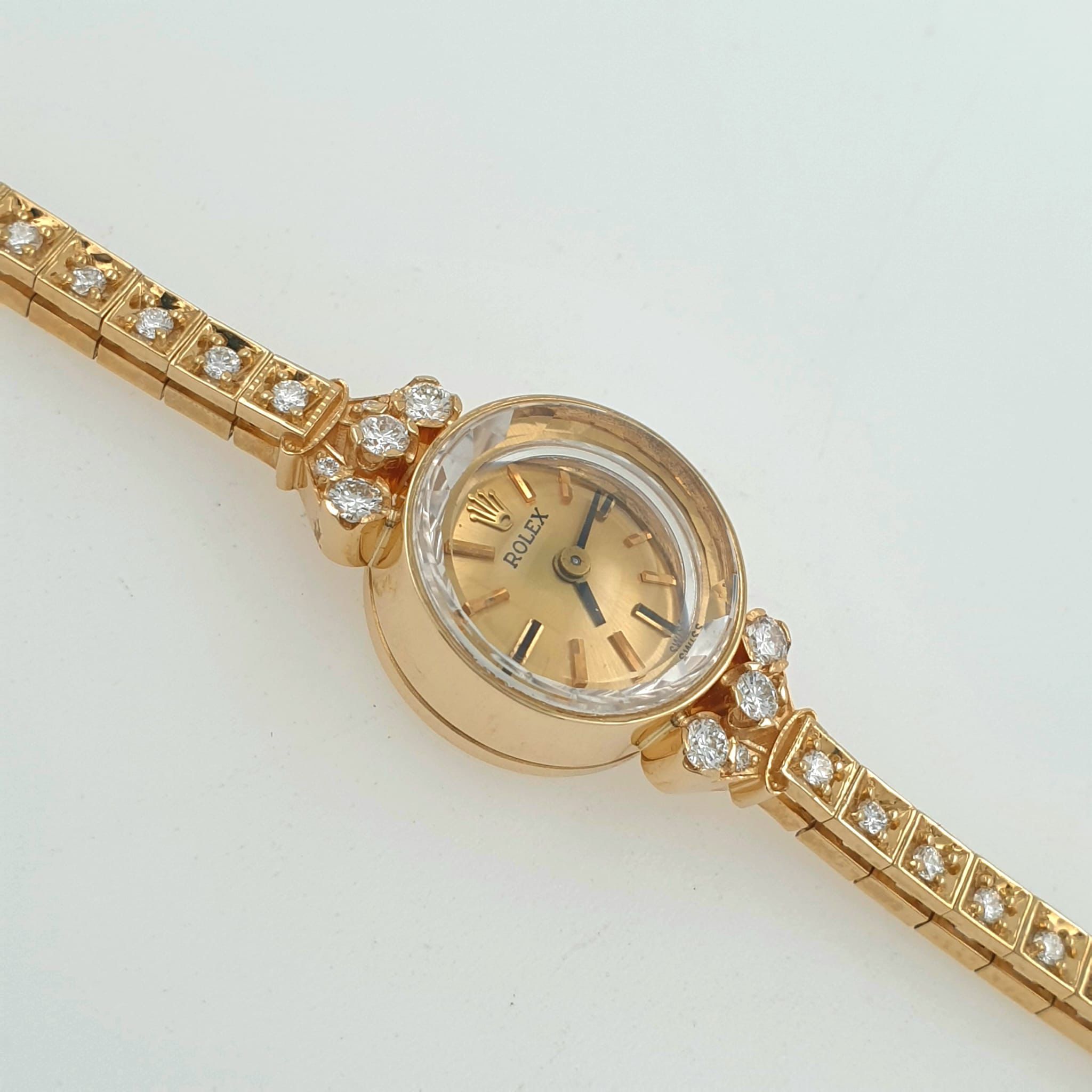 Lady Rolex Vintage Manual Watch 14k Yellow Gold with Natural Diamonds 1950s - Image 5